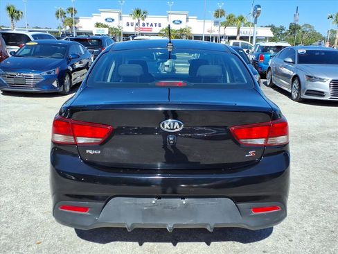 Used 2018 Kia Rio S image 3