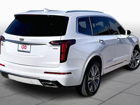 Used 2020 Cadillac XT6 Premium Luxury image 12