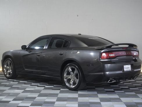 Used 2013 Dodge Charger SXT w/ Rallye Appearance Group image 3