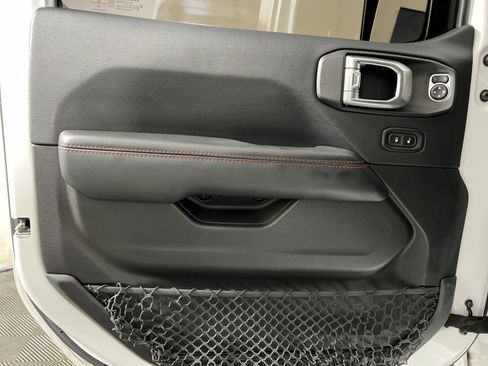 Used 2018 Jeep Wrangler Unlimited Rubicon AWD/4WD image 14