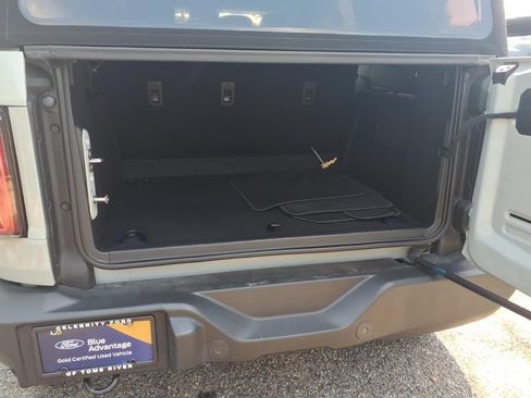 Used 2024 Ford Bronco Outer Banks AWD/4WD image 13