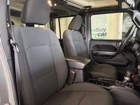 Used 2019 Jeep Wrangler Unlimited Sport S AWD/4WD image 22