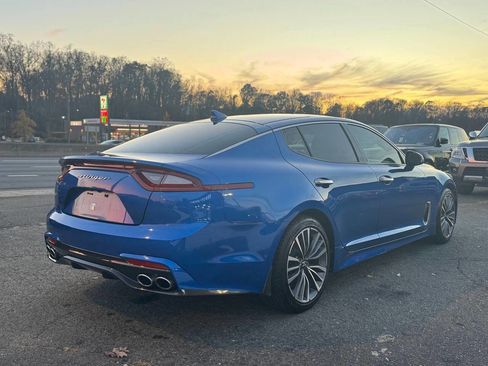 Used 2018 Kia Stinger Premium image 4