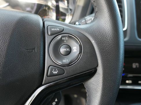 Used 2021 Honda HR-V EX-L image 12