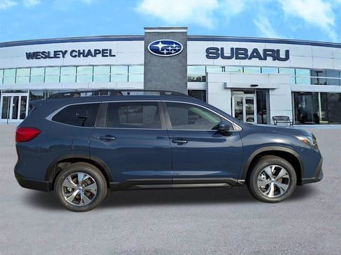 Used 2025 Subaru Ascent Premium image 4