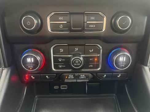 Used 2024 Chevrolet Tahoe LT w/ Luxury Package image 22