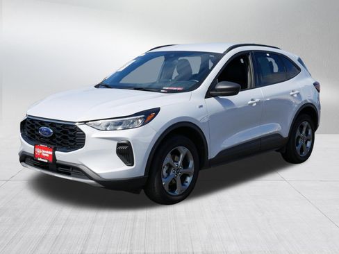 Used 2025 Ford Escape ST-Line AWD/4WD image 3
