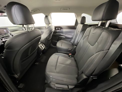 Used 2023 Kia Sorento EX image 24