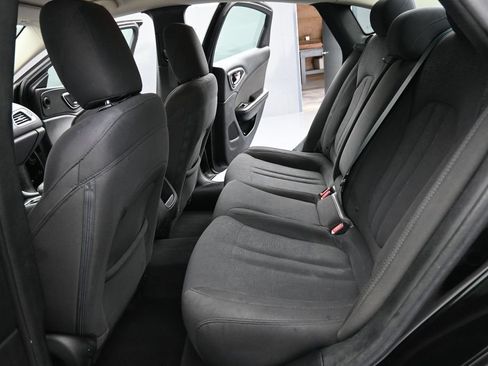 Used 2015 Chrysler 200 Limited FWD image 26