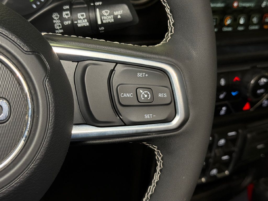 Used 2023 Jeep Wrangler Unlimited Sahara w/ Cold Weather Group AWD/4WD image 24