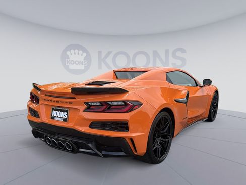 Used 2023 Chevrolet Corvette Z06 w/ Stealth Interior Trim Package RWD image 16