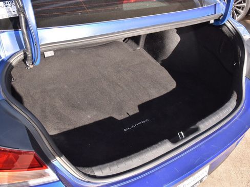 Used 2023 Hyundai Elantra SEL w/ Convenience Package image 32