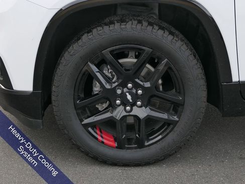 Used 2021 Chevrolet Traverse Premier w/ Redline Edition image 11