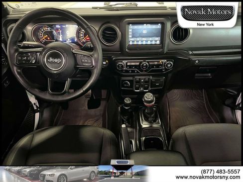 Used 2022 Jeep Gladiator Sport AWD/4WD image 14