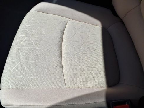 Used 2025 Toyota RAV4 XLE w/ Convenience Package AWD/4WD image 25