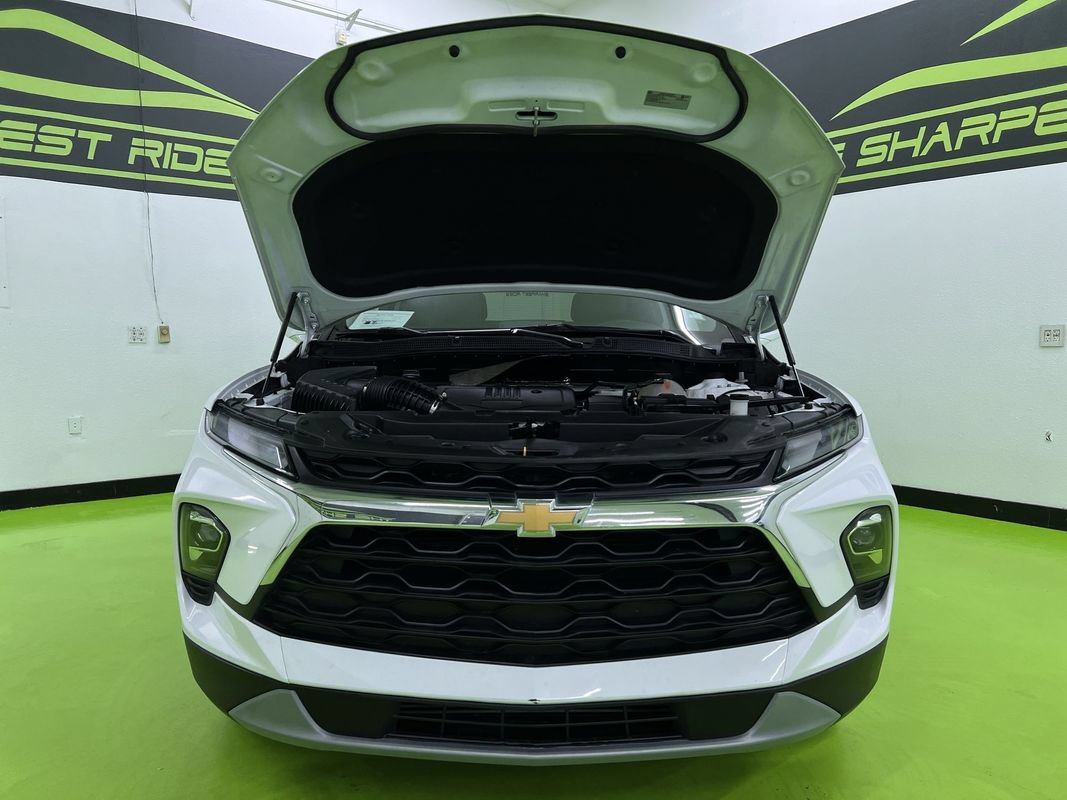Used 2024 Chevrolet Blazer LT AWD/4WD image 4