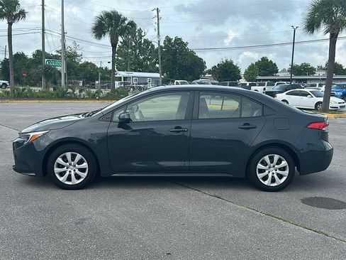 Used 2024 Toyota Corolla LE FWD image 2