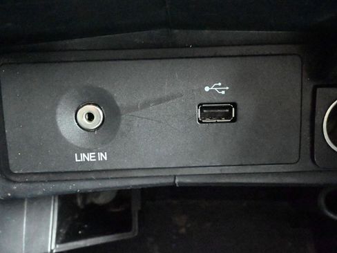 Used 2014 Ford Fusion SE w/ Equipment Group 202A image 18