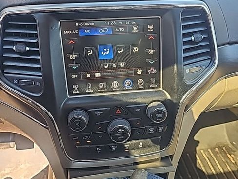 Used 2015 Jeep Grand Cherokee Overland w/ Advanced Technology Group image 6