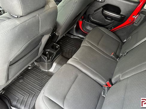 Used 2020 Jeep Wrangler Unlimited Sport S image 14