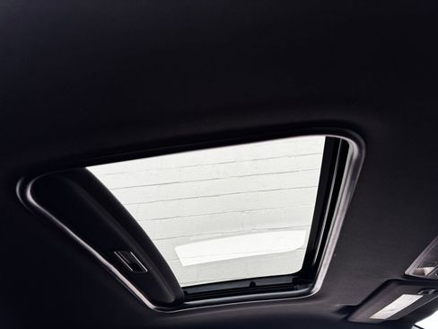 Used 2023 Chevrolet Camaro LT w/ Redline Edition image 12