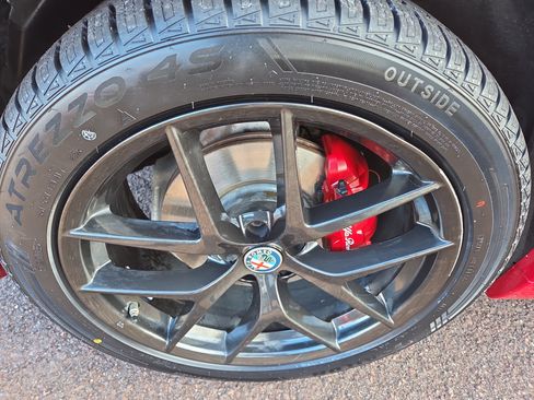 Used 2020 Alfa Romeo Stelvio Ti w/ Nero Edizione image 12