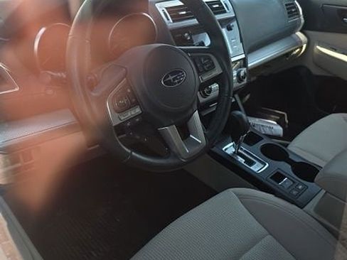 Used 2017 Subaru Outback 2.5i Premium w/ Popular Package #2 image 8