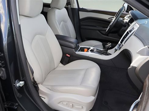 Used 2015 Cadillac SRX Luxury w/ Driver Awareness Package image 15