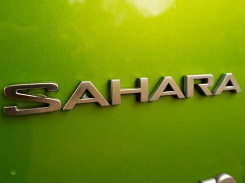 Used 2019 Jeep Wrangler Unlimited Sahara w/ Uconnect 4C Nav & Sound Group image 44