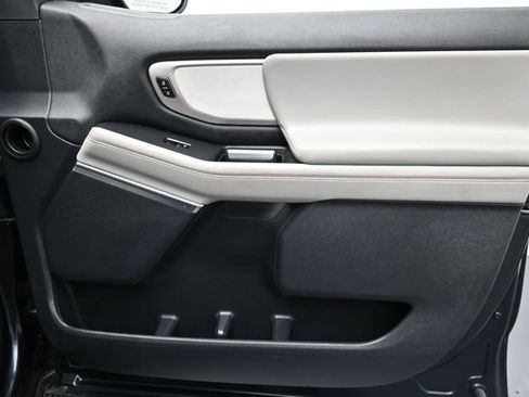 Certified 2025 Ford Expedition Active AWD/4WD image 34