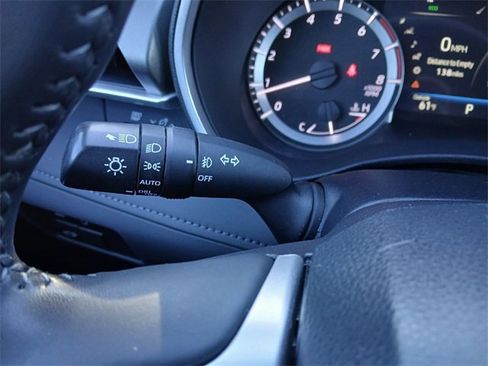 Certified 2023 Toyota Highlander XLE image 53