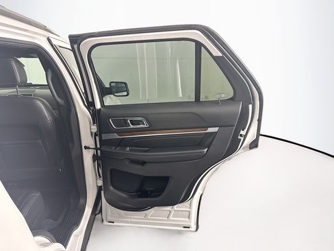Used 2017 Ford Explorer Limited w/ Equipment Group 301A FWD image 33