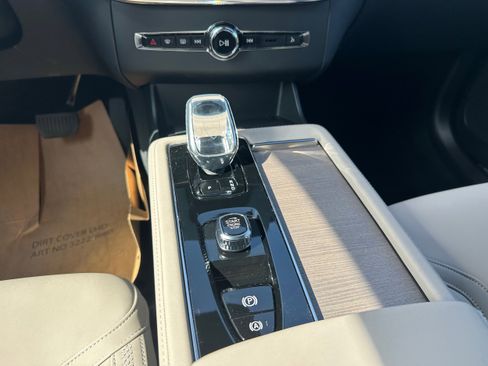 Used 2026 Volvo XC90 B6 Plus w/ Protection Package Premier image 15