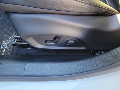 New 2026 Jeep Compass Limited image 18