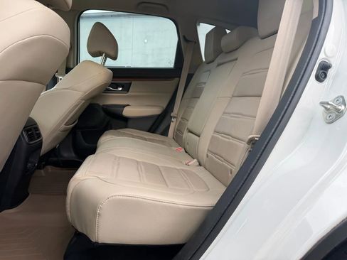 Used 2017 Honda CR-V Touring image 10
