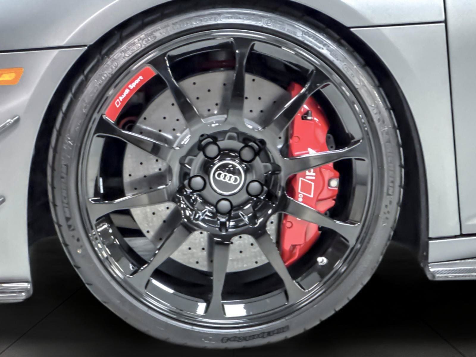 Used 2023 Audi R8 V10 GT RWD image 24