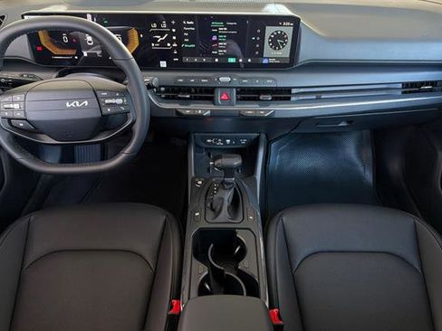 New 2026 Kia K4 EX image 28