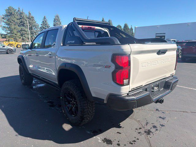 Certified 2026 Chevrolet Colorado ZR2 w/ Midnight Edition AWD/4WD image 8