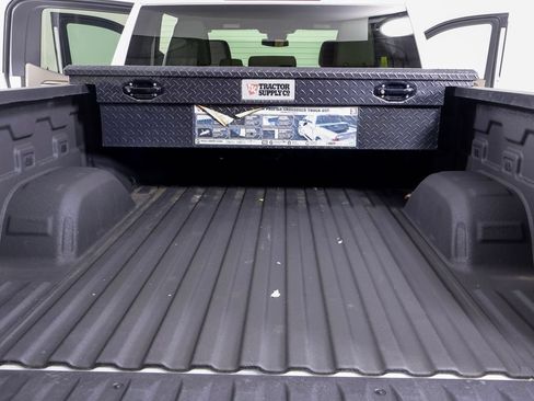 Used 2025 Chevrolet Silverado 1500 LT w/ Protection Package AWD/4WD image 11
