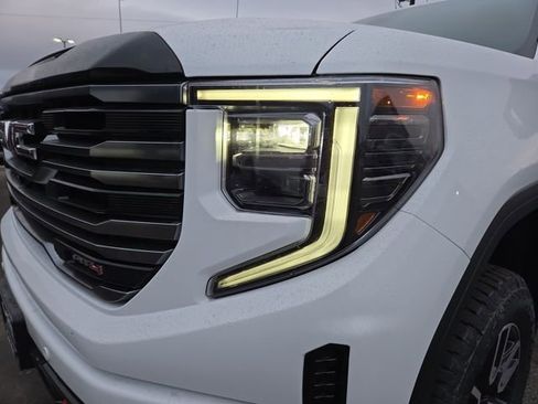 New 2026 GMC Sierra 1500 AT4 w/ Technology Package image 6