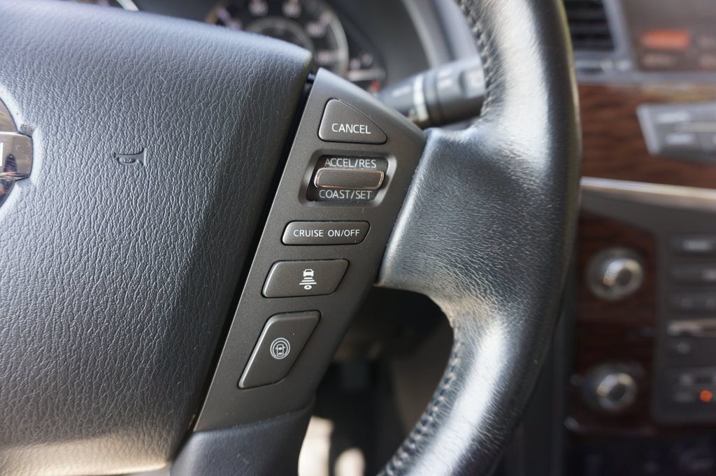 Used 2019 Nissan Armada SL w/ Premium Package RWD image 8