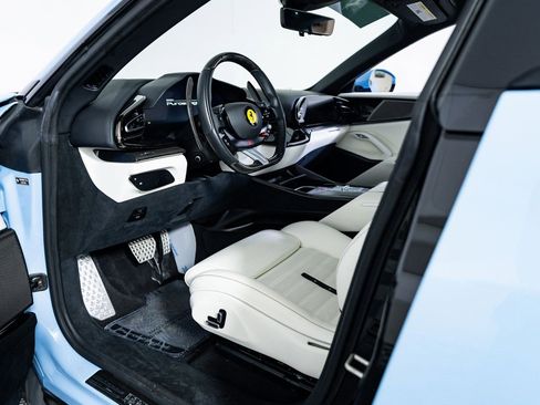 Used 2025 Ferrari Purosangue image 15