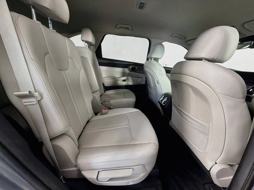 Used 2023 Kia Sorento EX FWD image 28