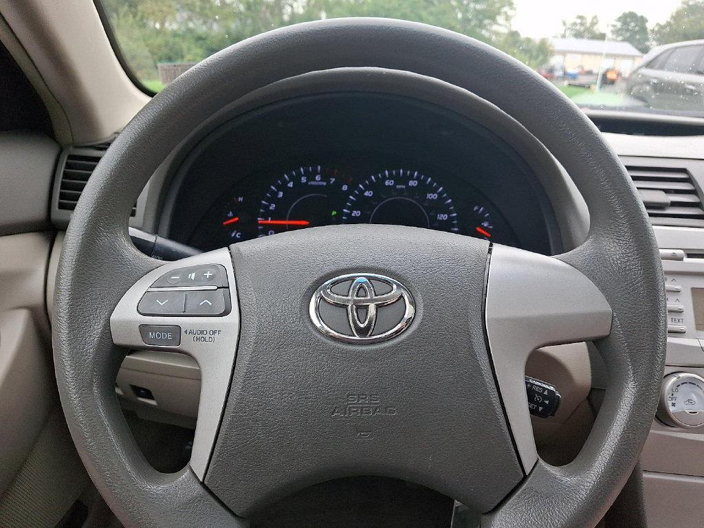 Used 2011 Toyota Camry LE w/ LE Extra-Value Pkg FWD image 19