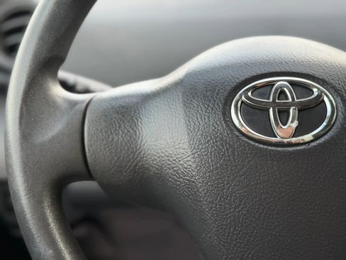 Used 2011 Toyota Yaris Sedan w/ Convenience Pkg FWD image 23