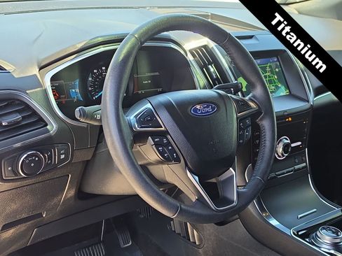Used 2020 Ford Edge Titanium w/ Equipment Group 301A AWD/4WD image 10