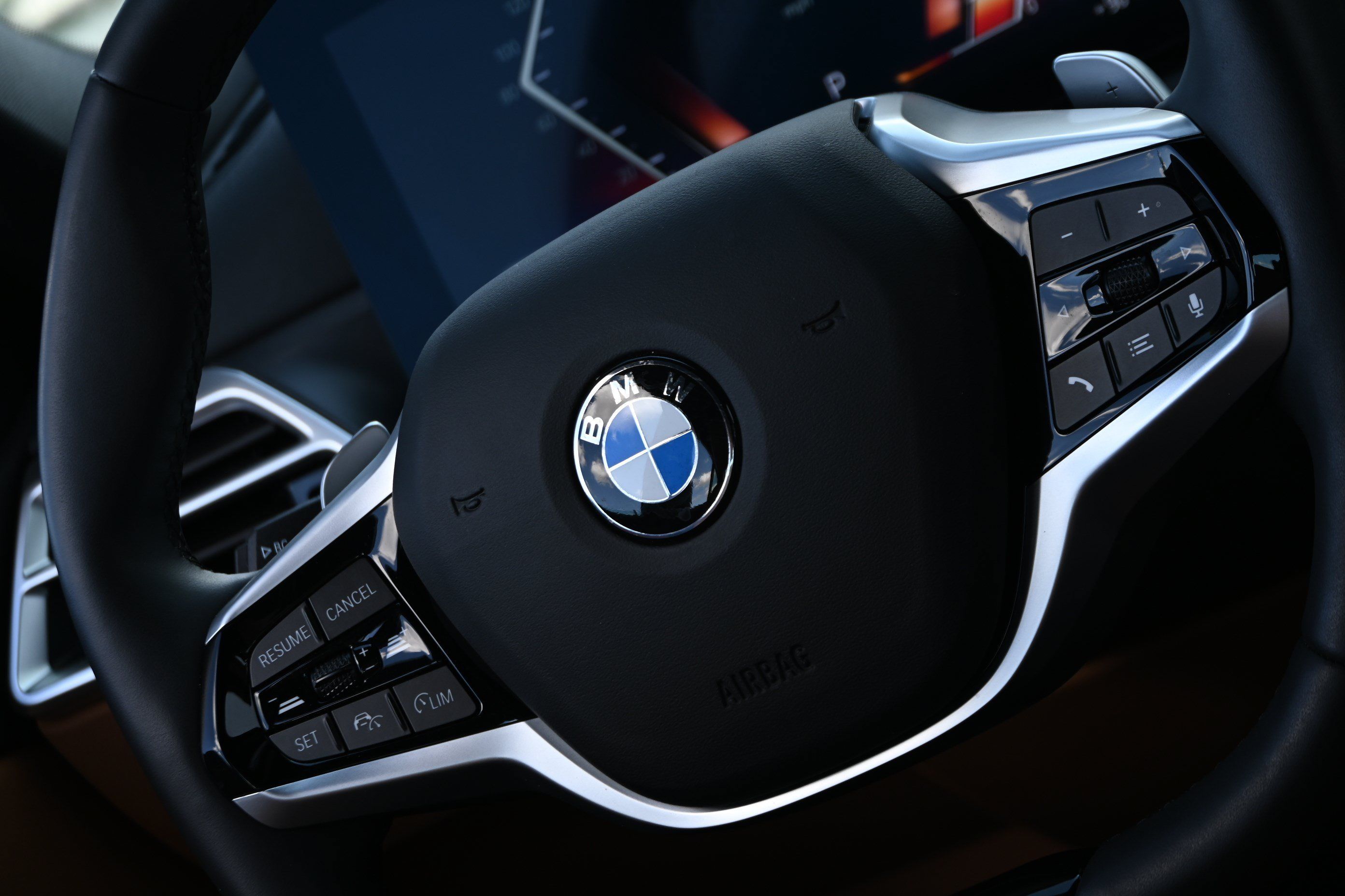 Certified 2025 BMW 330i Sedan RWD image 24