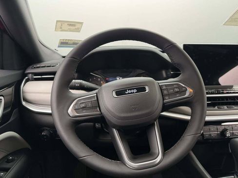 New 2026 Jeep Compass Limited image 25