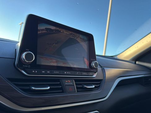 Used 2023 Nissan Altima 2.5 SV image 22