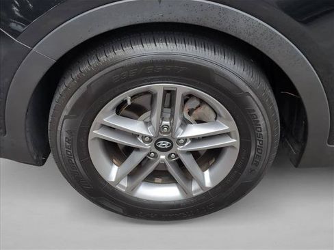 Used 2017 Hyundai Santa Fe Sport w/ 2.4L Tech Package 04 FWD image 10